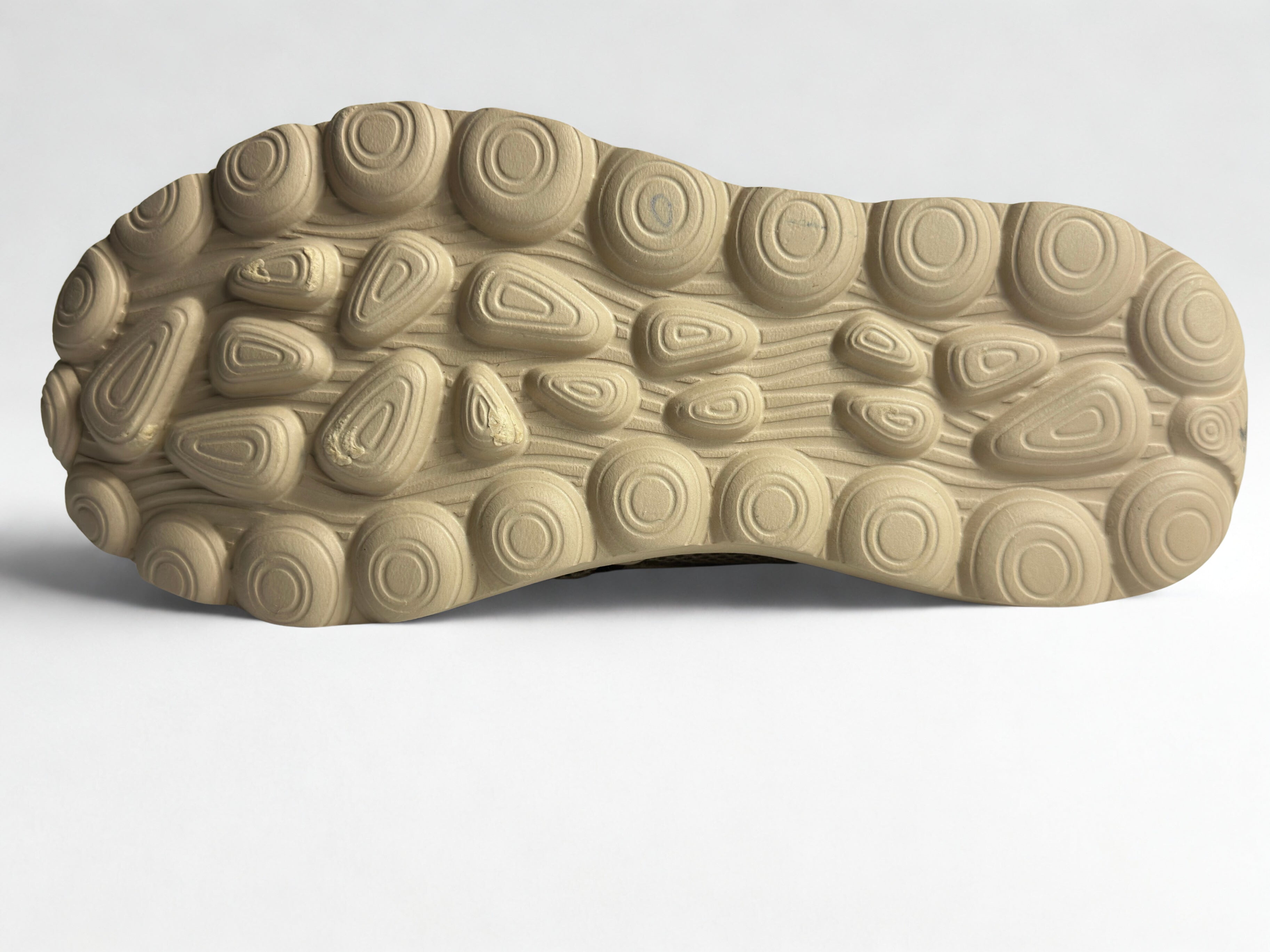 skeachers good beige